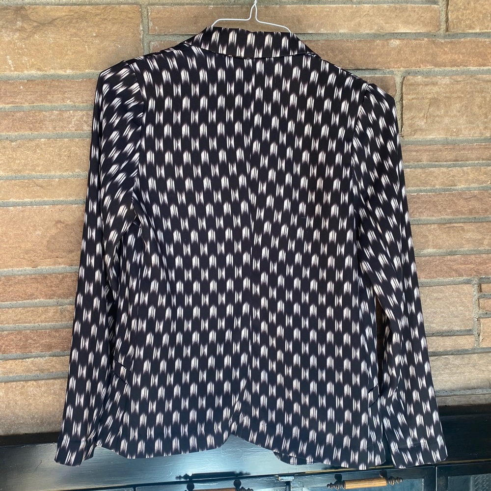 H&M Chic Patterned Blazer - Picture 3 of 10